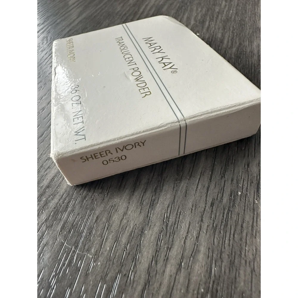 Mary Kay‎ Translucent Pressed Powder. Compact. Sheer Ivory 0530. 0.36oz. New